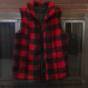 Buffalo Plaid fleece vest size medium